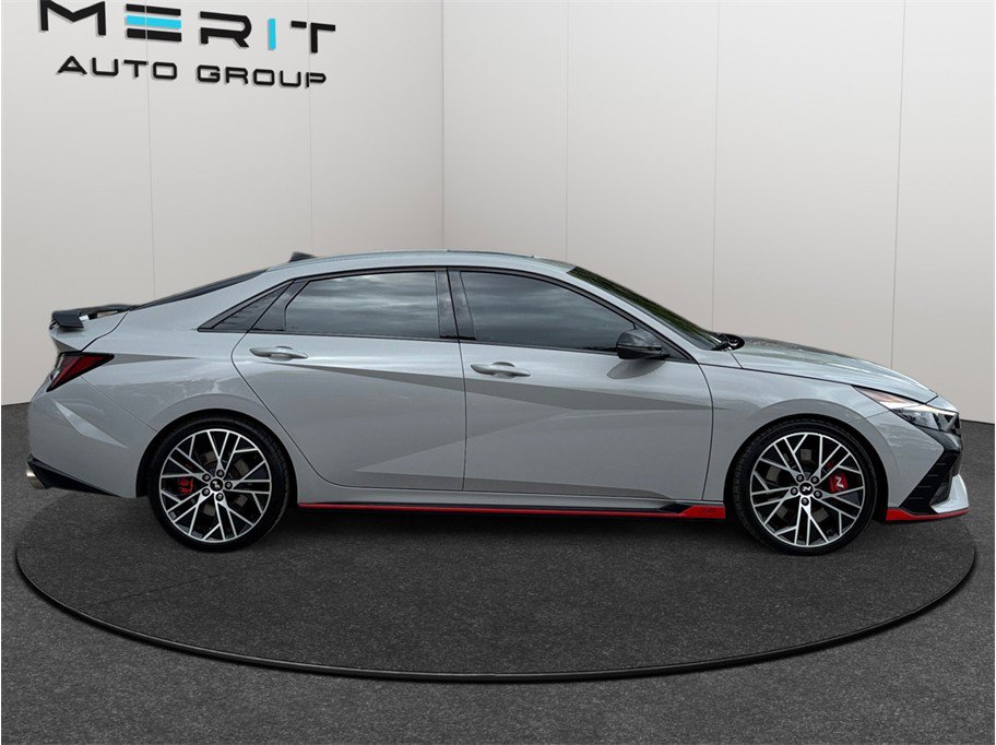 Used 2022 Hyundai Elantra N FWD image 10