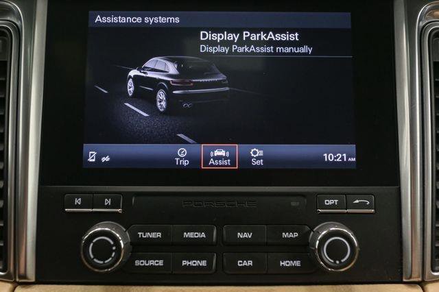 Used 2018 Porsche Macan Turbo image 29