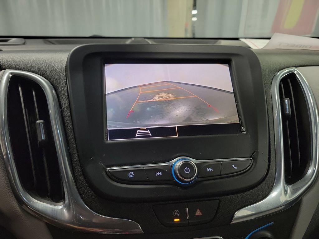 Used 2023 Chevrolet Equinox LS w/ Midnight Edition FWD image 16