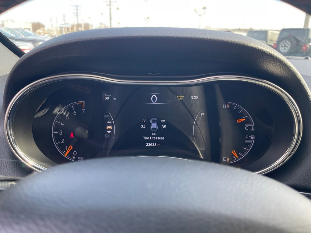 Used 2021 Jeep Grand Cherokee Trailhawk w/ Trailhawk Luxury Group image 21