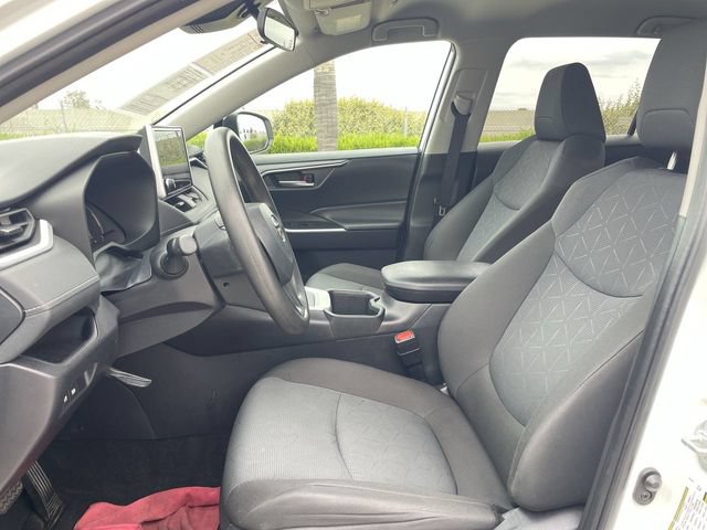 Used 2024 Toyota RAV4 XLE FWD image 18