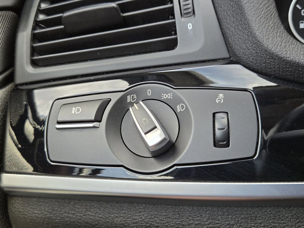 Used 2016 BMW X3 xDrive28i image 23