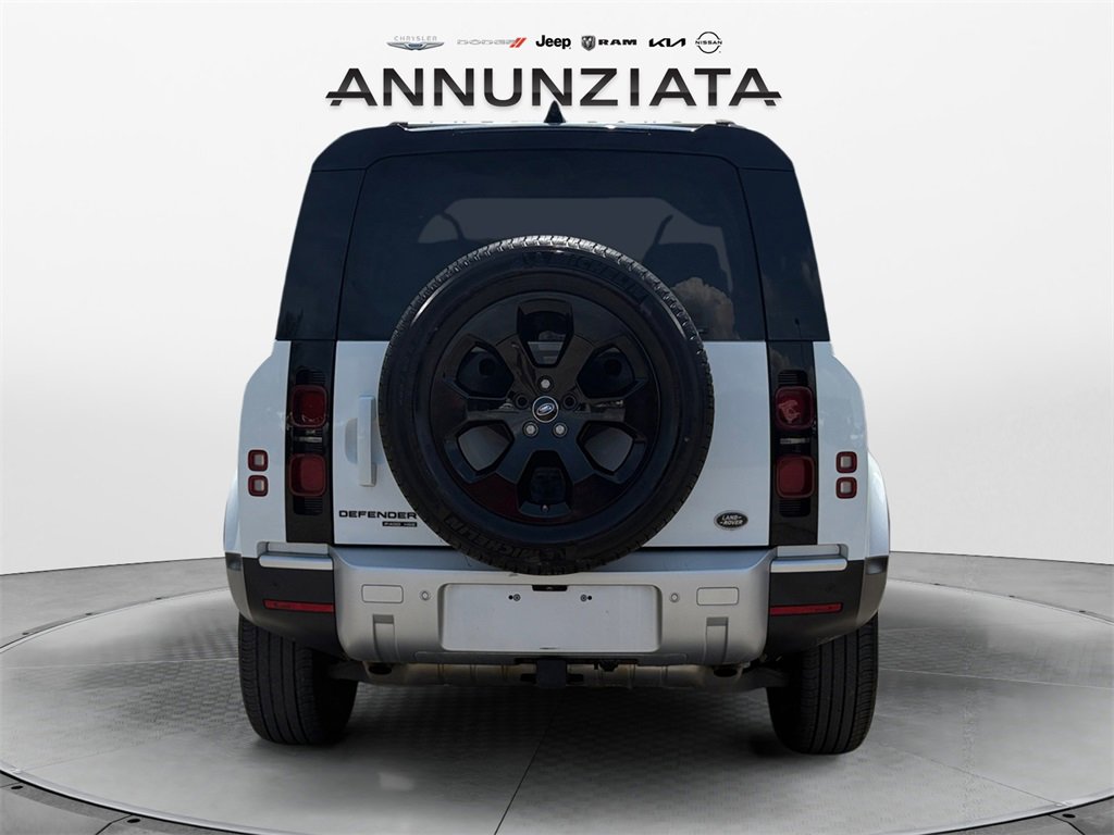 Used 2020 Land Rover Defender 110 HSE image 4