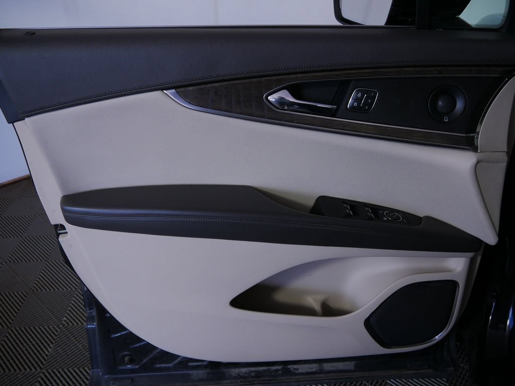 Certified 2019 Lincoln Nautilus Reserve AWD/4WD image 17