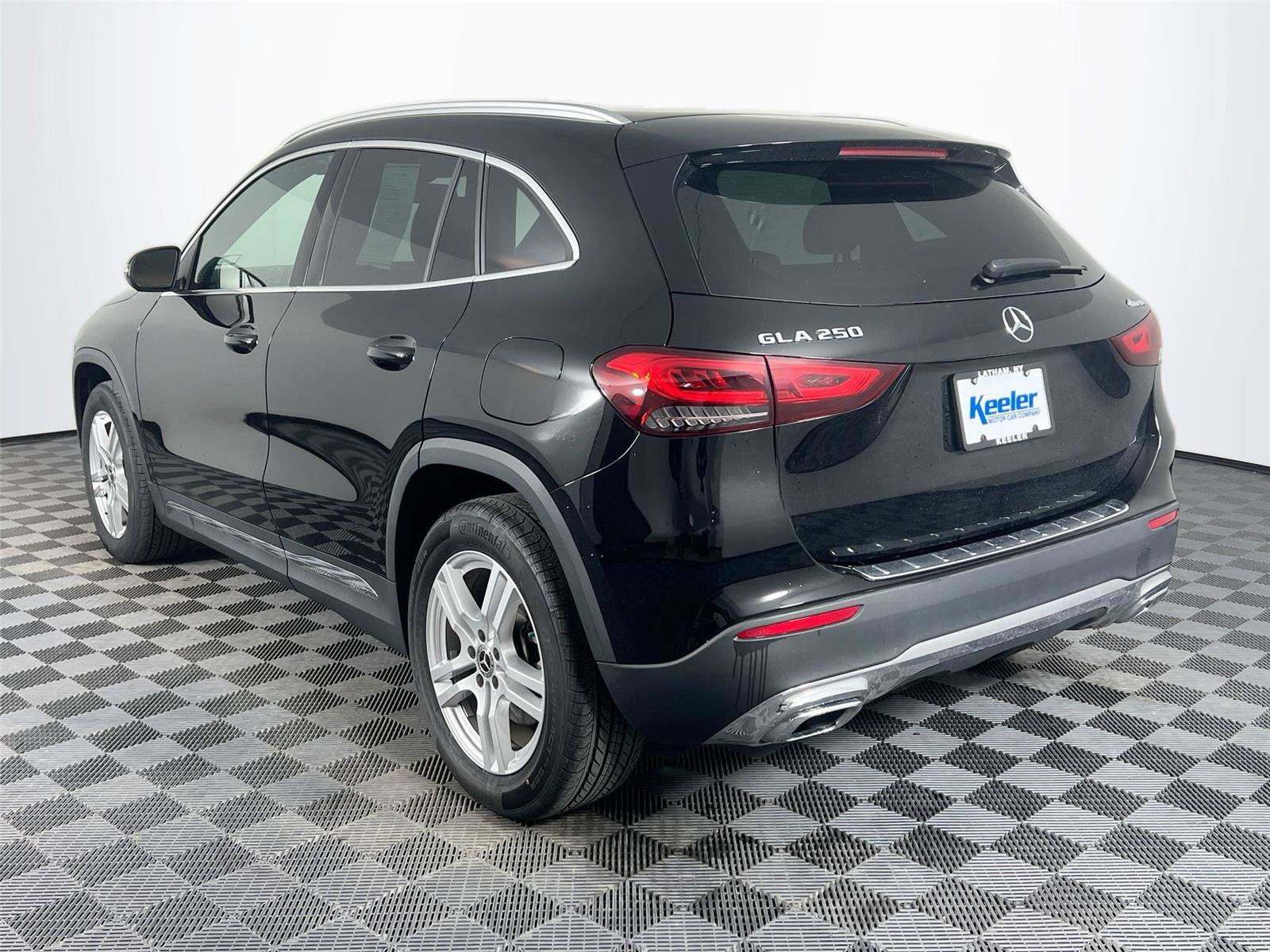 Used 2023 Mercedes-Benz GLA 250 4MATIC image 4