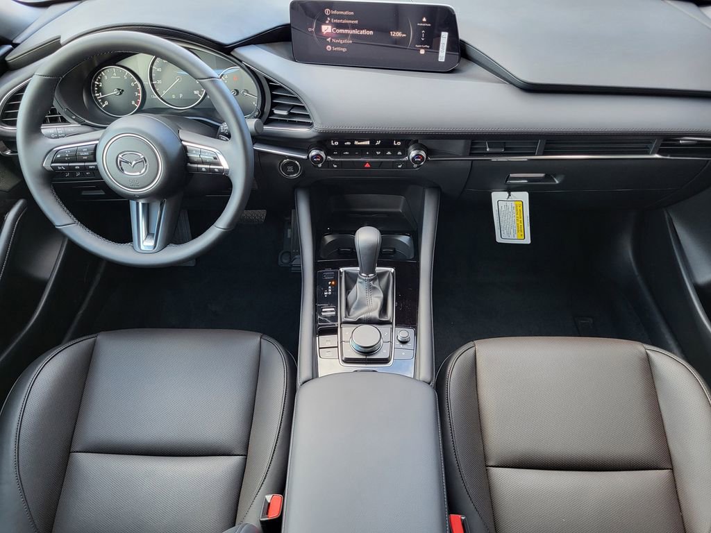 New 2026 MAZDA MAZDA3 Hatchback w/Premium Plus Pkg image 19