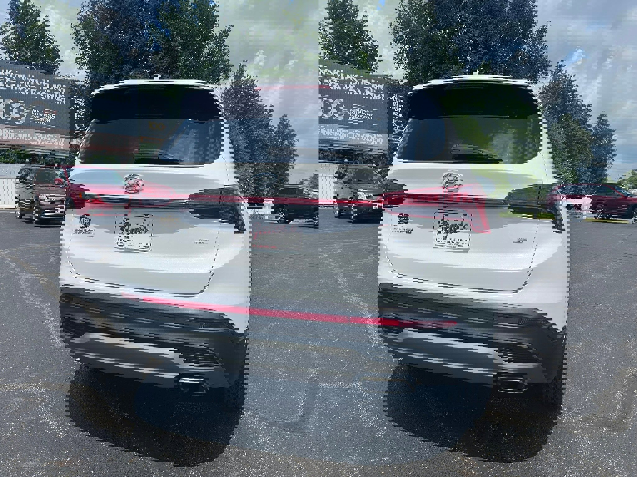 Used 2022 Hyundai Santa Fe SE image 9