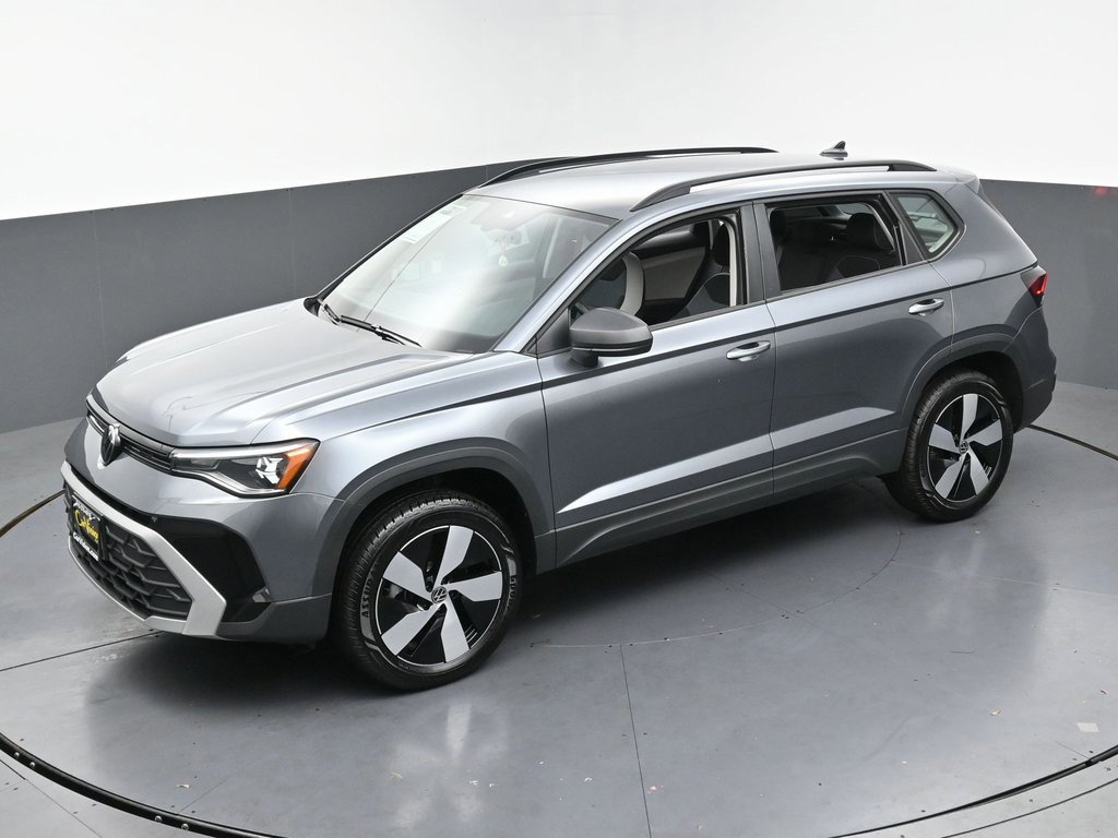 Used 2025 Volkswagen Taos S image 47