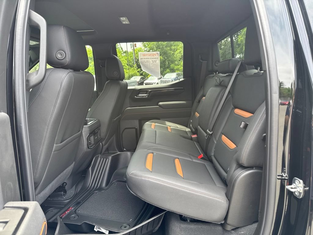 New 2026 GMC Sierra 1500 AT4 w/ AT4 Premium Package AWD/4WD image 13
