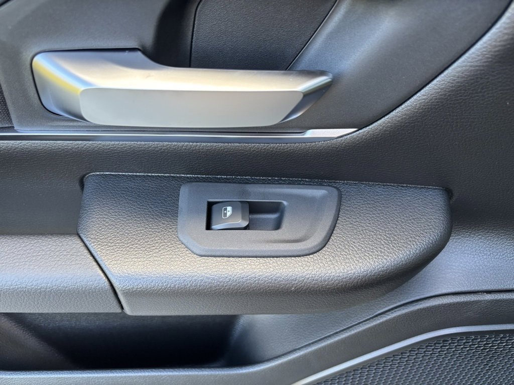 New 2026 RAM 1500 4x4 Crew Cab image 25