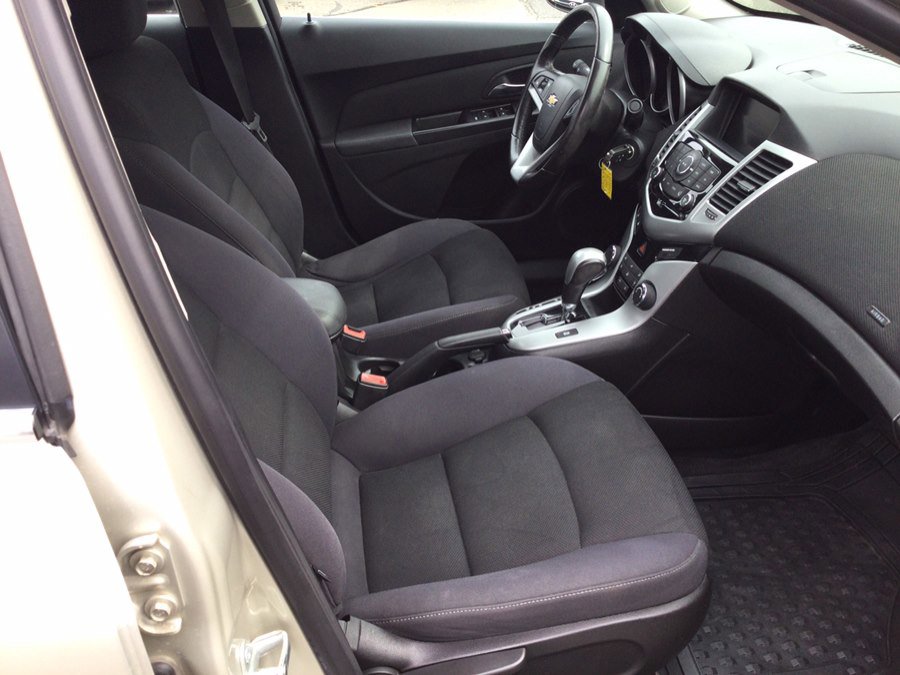 Used 2013 Chevrolet Cruze Eco w/ Enhanced Safety Package image 15