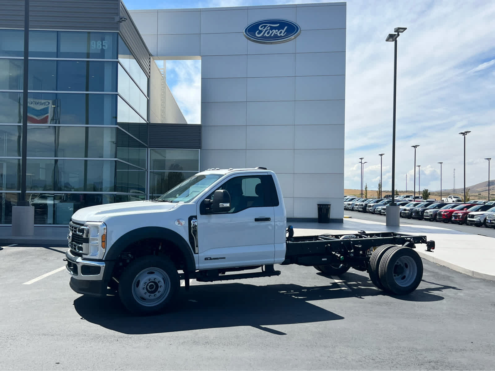 New 2026 Ford F550 4x4 Regular Cab Super Duty w/ XL Chrome Package image 1