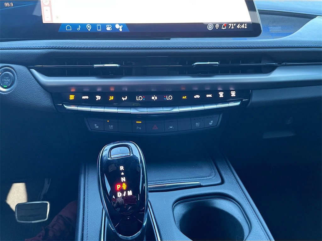 Used 2024 Cadillac XT4 Sport image 17