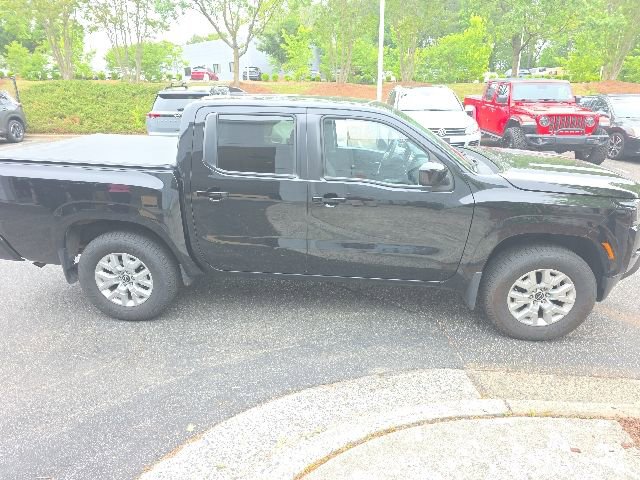 Certified 2022 Nissan Frontier SV w/ Technology Package AWD/4WD image 5