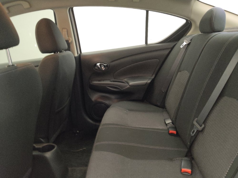 Used 2019 Nissan Versa SV FWD image 18