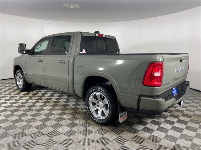 New 2026 RAM 1500 4x4 Crew Cab image 5