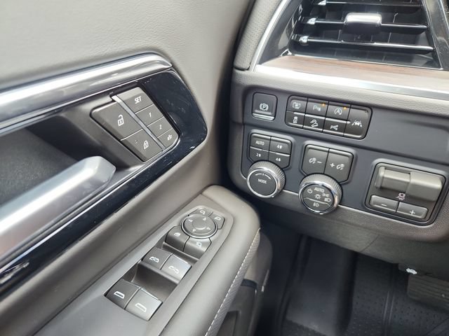 New 2026 Chevrolet Tahoe Premier w/ Sun And Tow Package AWD/4WD image 23