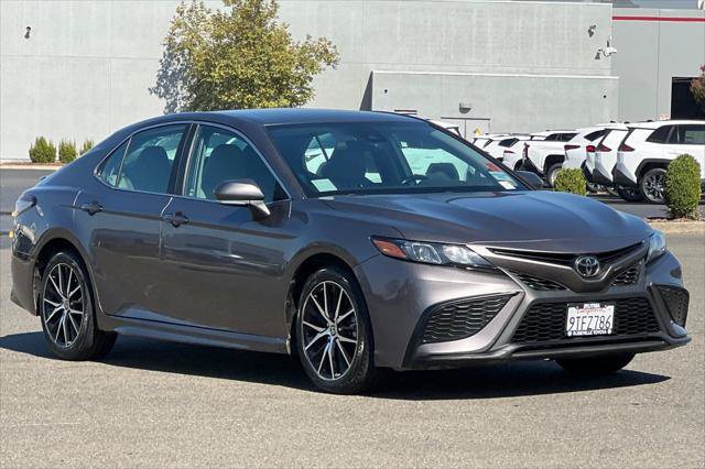 Certified 2022 Toyota Camry SE FWD image 5