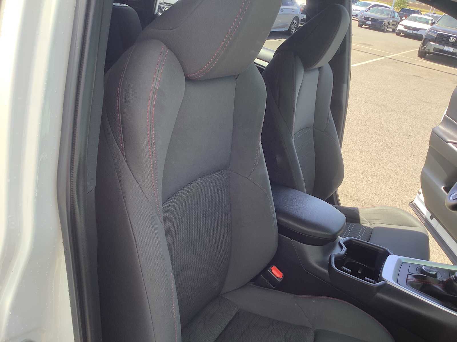 Used 2022 Toyota RAV4 SE w/ Weather & Moonroof Package AWD/4WD image 15