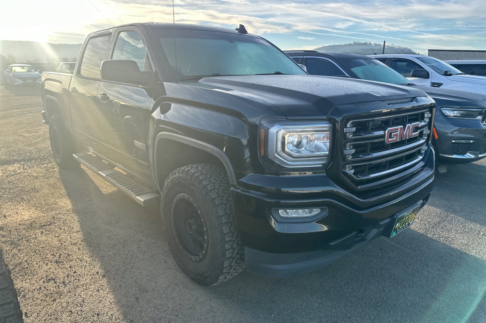 Used 2018 GMC Sierra 1500 SLT w/ All Terrain Package image 2