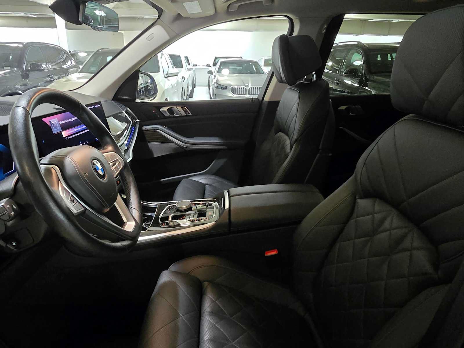 Used 2025 BMW X7 xDrive40i AWD/4WD image 21