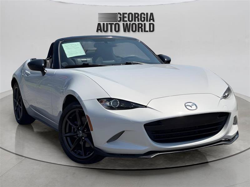 Used 2016 MAZDA MX-5 Miata Club RWD image 9