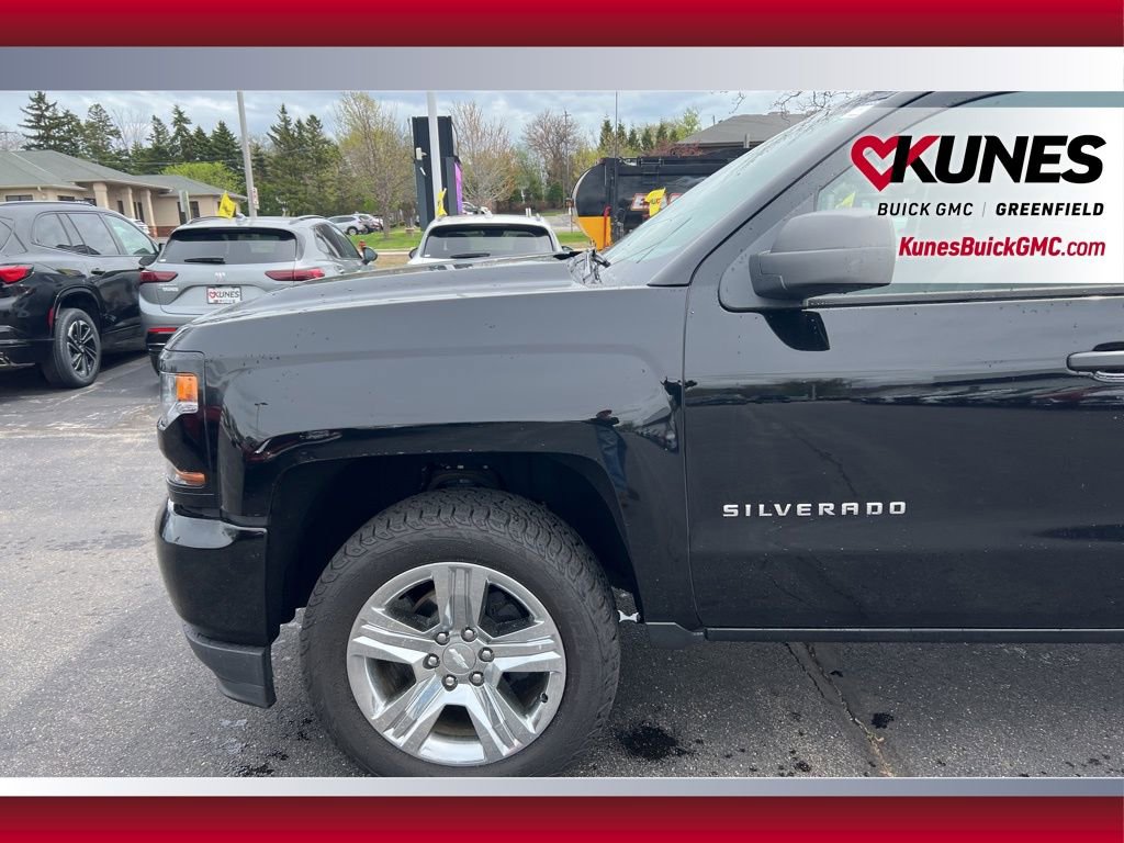 Used 2018 Chevrolet Silverado 1500 Custom w/ Custom Value Package AWD/4WD image 16