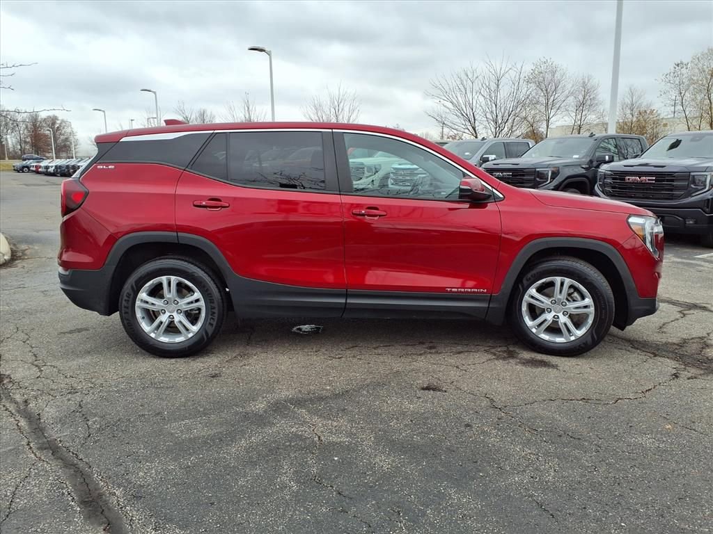 Certified 2022 GMC Terrain SLE image 29