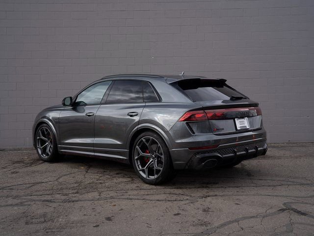 New 2026 Audi RS Q8 performance image 4