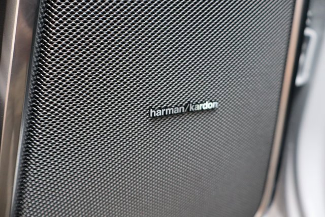 Used 2025 RAM 3500 Laramie image 12