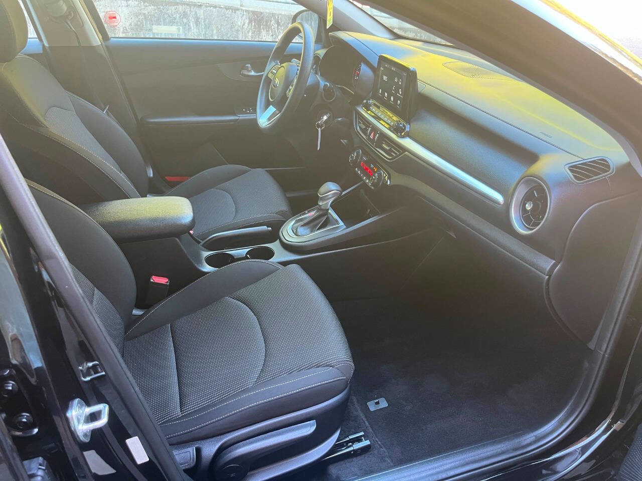 Used 2019 Kia Forte Sedan FWD image 9