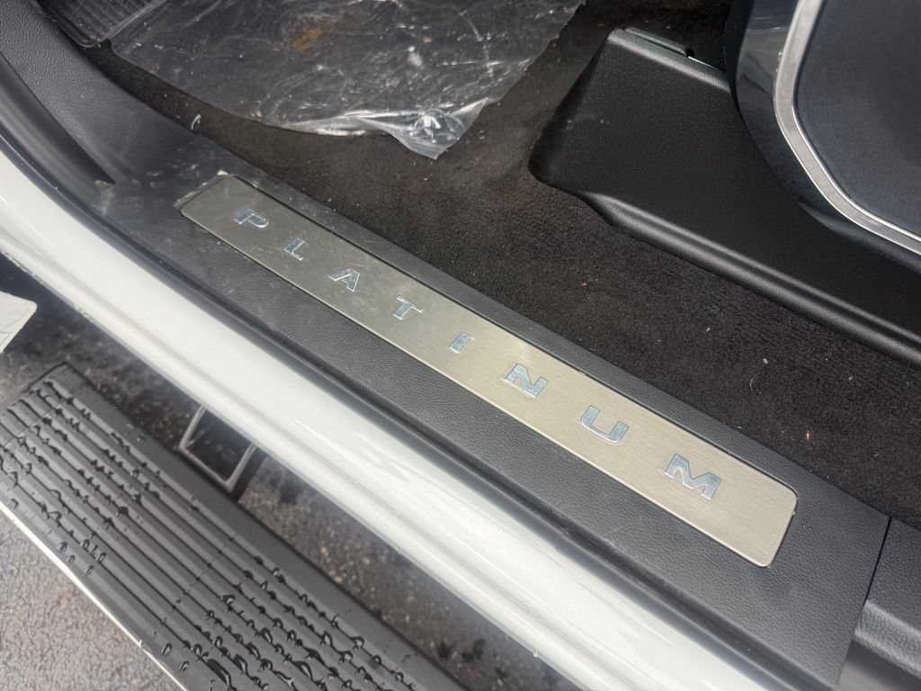 New 2026 Ford F250 Platinum AWD/4WD image 19