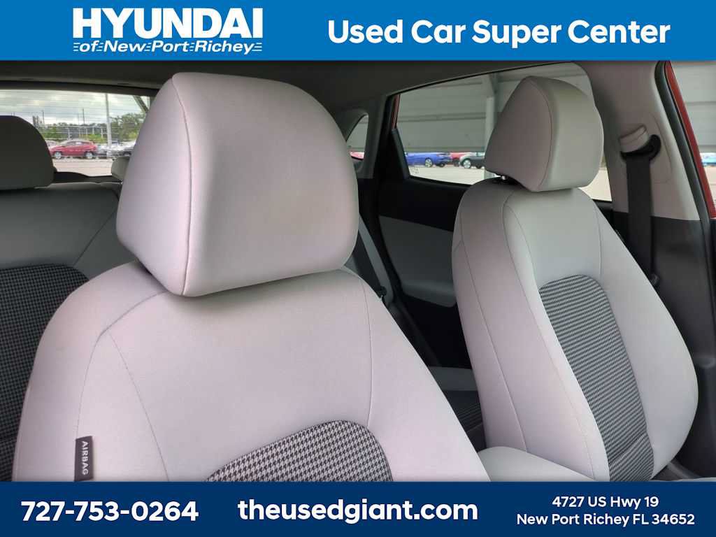 Certified 2022 Hyundai Kona SE FWD image 6