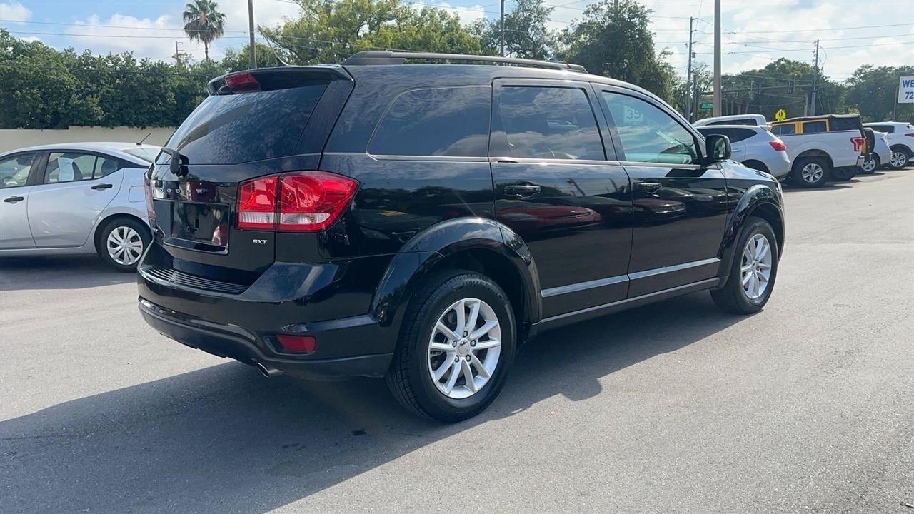 Used 2015 Dodge Journey SXT w/ Flexible Seating Group FWD image 6