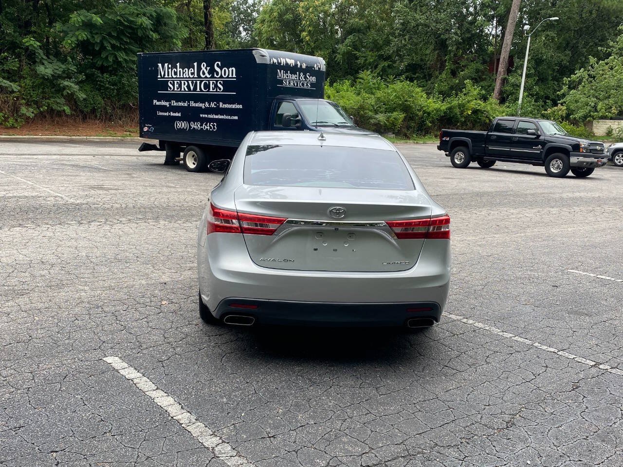 Used 2013 Toyota Avalon Limited FWD image 6