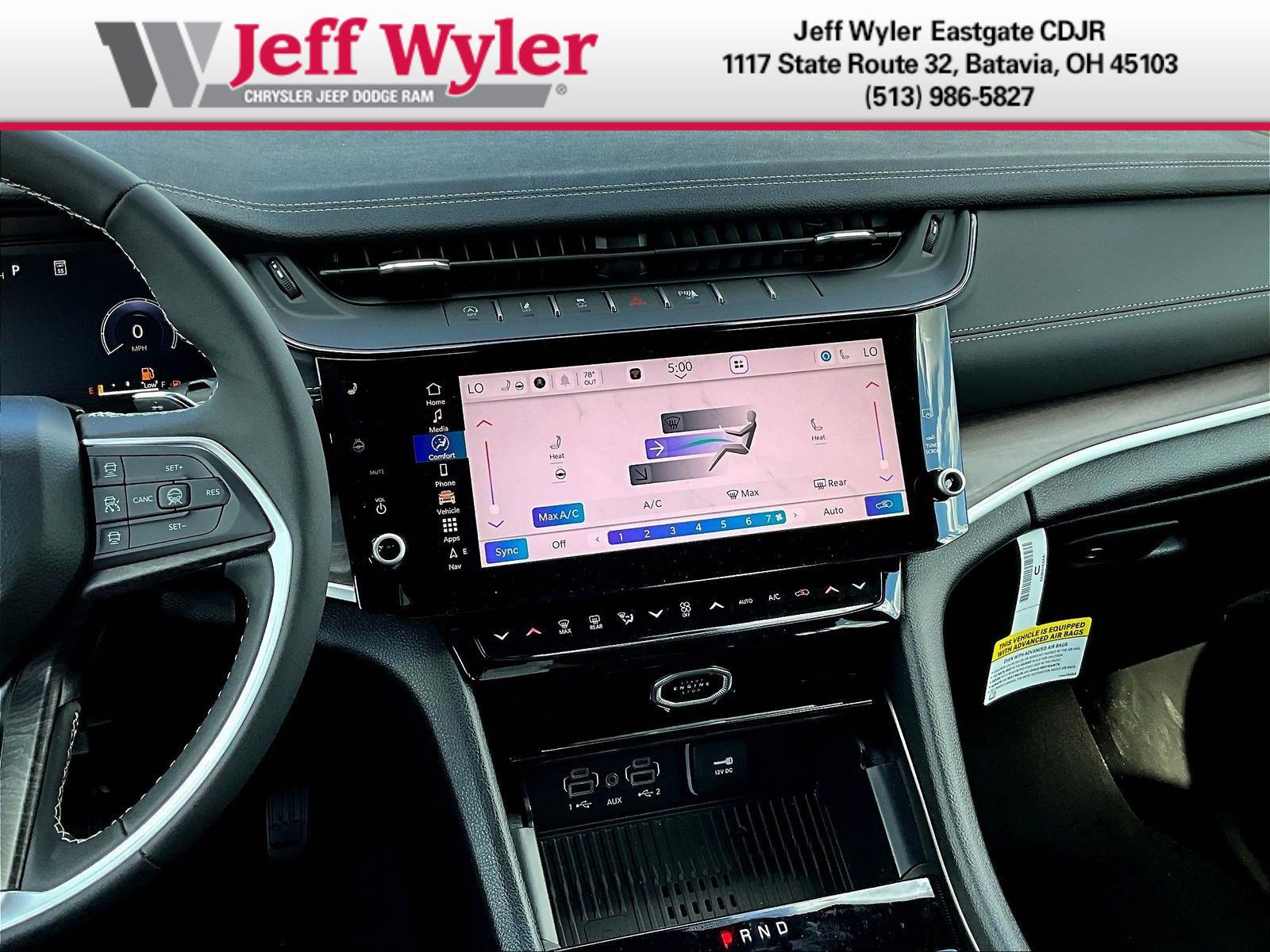 New 2026 Jeep Grand Cherokee Altitude AWD/4WD image 11