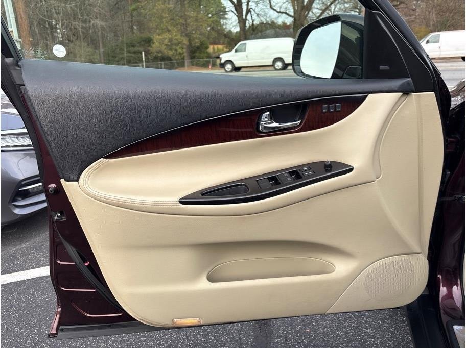 Used 2017 INFINITI QX50 Sport Utility 4D w/ Technology Package image 8