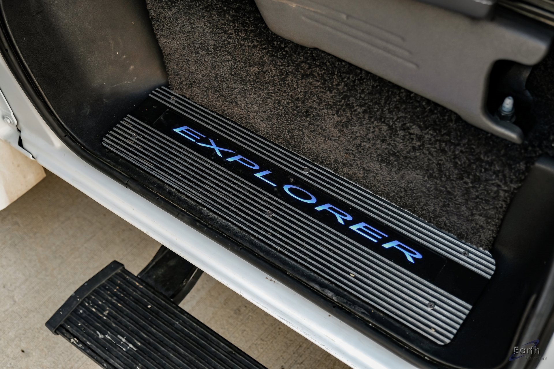 Used 2023 Chevrolet Express 2500 image 41