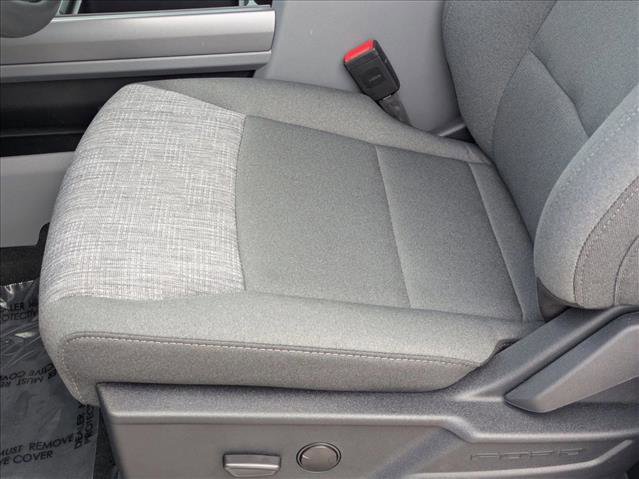 New 2026 Ford F250 XLT w/ XLT Premium Package image 4