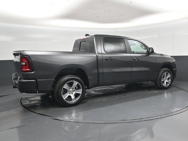 New 2027 RAM 1500 Express RWD image 31