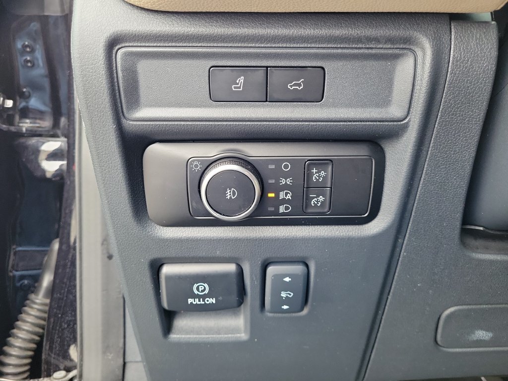 Used 2024 Ford Expedition Limited RWD image 29