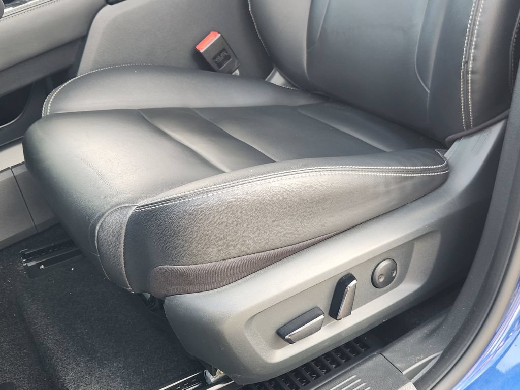 Used 2023 Nissan Rogue SL w/ SL Premium Package FWD image 18