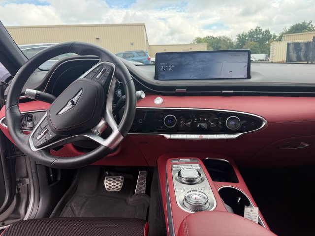 Used 2023 Genesis GV70 2.5T w/ Sport Prestige Package AWD/4WD image 15