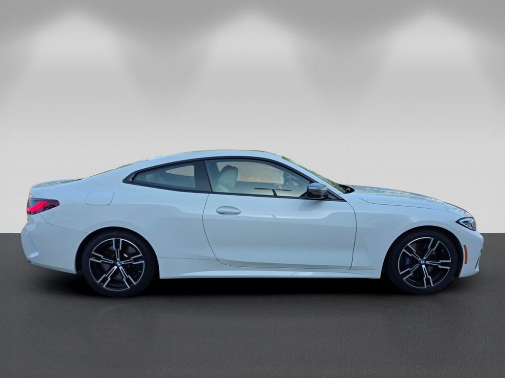Used 2022 BMW M440i Coupe w/ Premium Package RWD image 3
