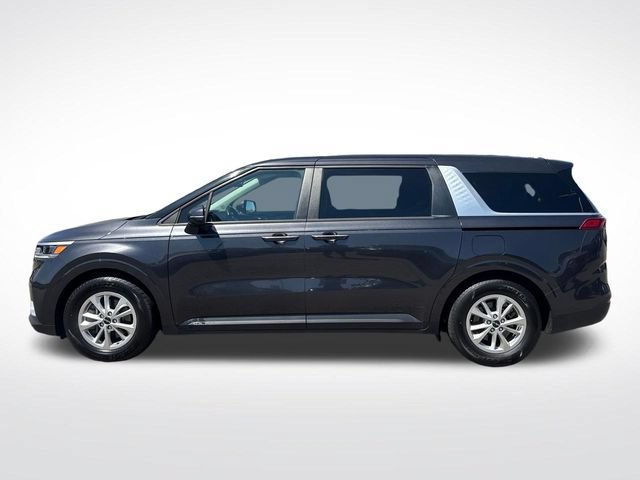 Used 2022 Kia Carnival LX FWD image 2