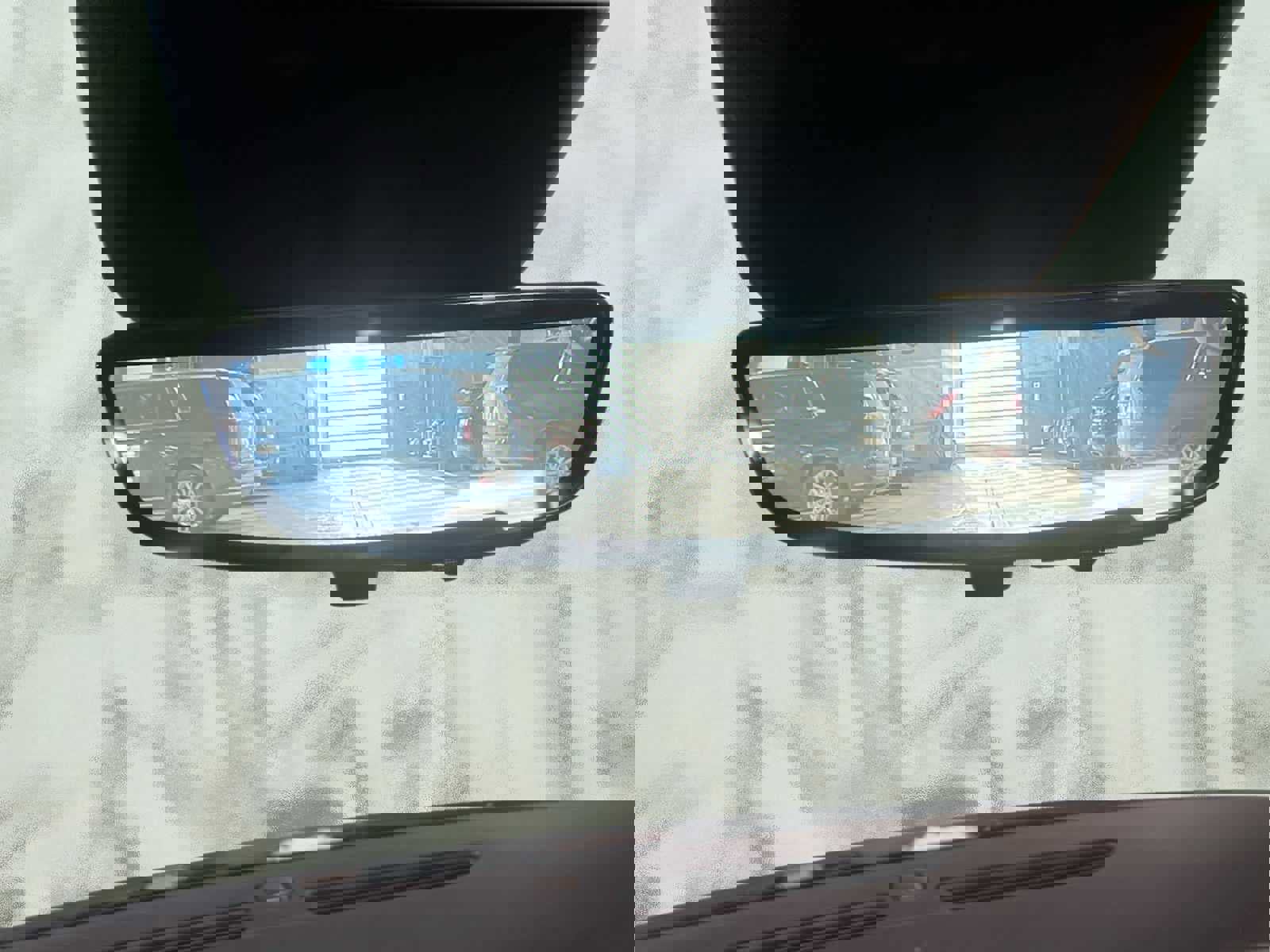 Used 2024 Cadillac Escalade ESV Premium Luxury image 19