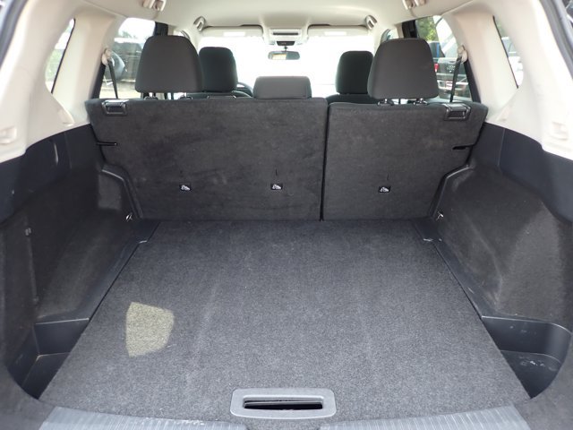 Used 2024 Nissan Rogue S AWD/4WD image 7