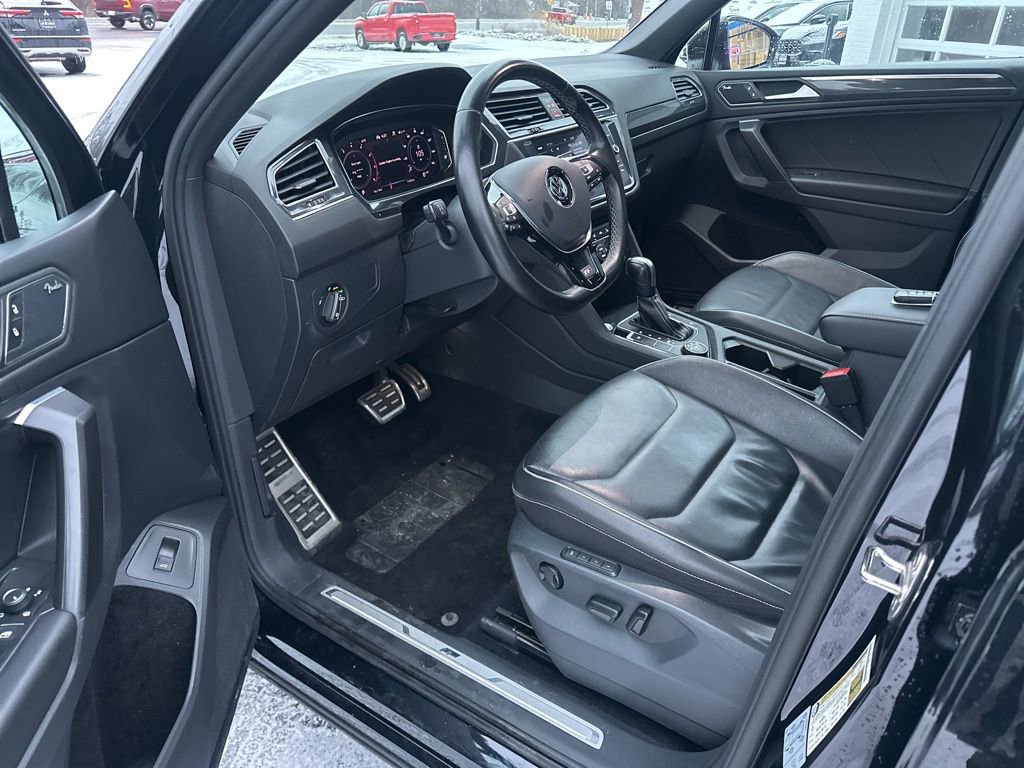 Used 2021 Volkswagen Tiguan SEL Premium R-Line w/ 3rd Row Seat Package image 12