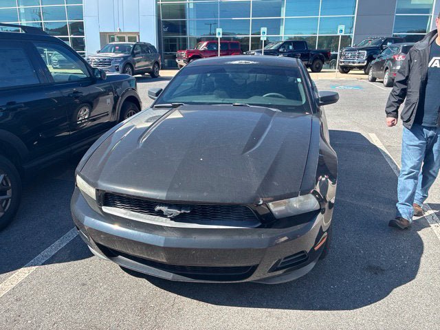 Used 2012 Ford Mustang Coupe RWD image 3