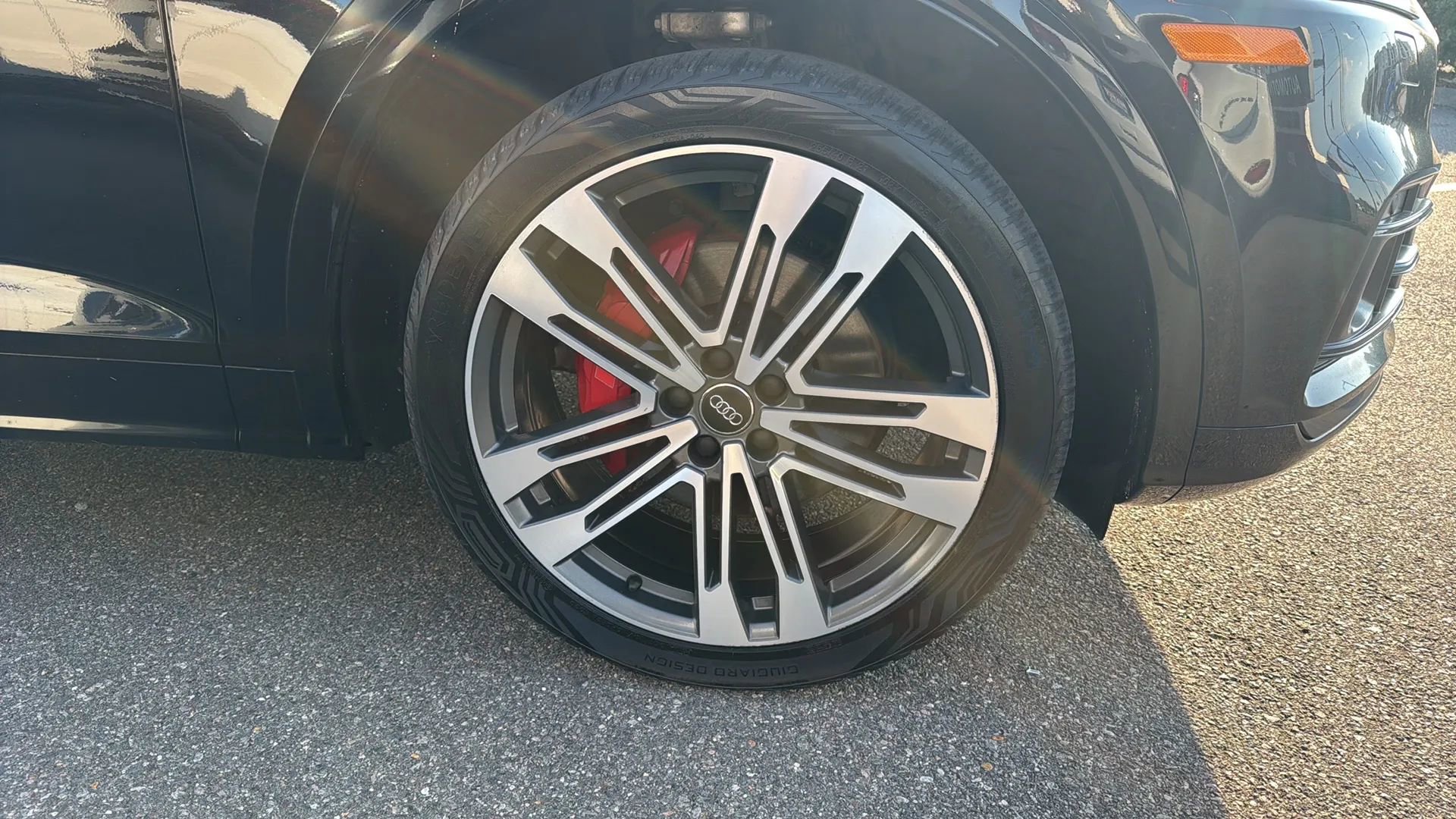 Used 2020 Audi SQ5 Premium Plus w/ Premium Plus Package image 24